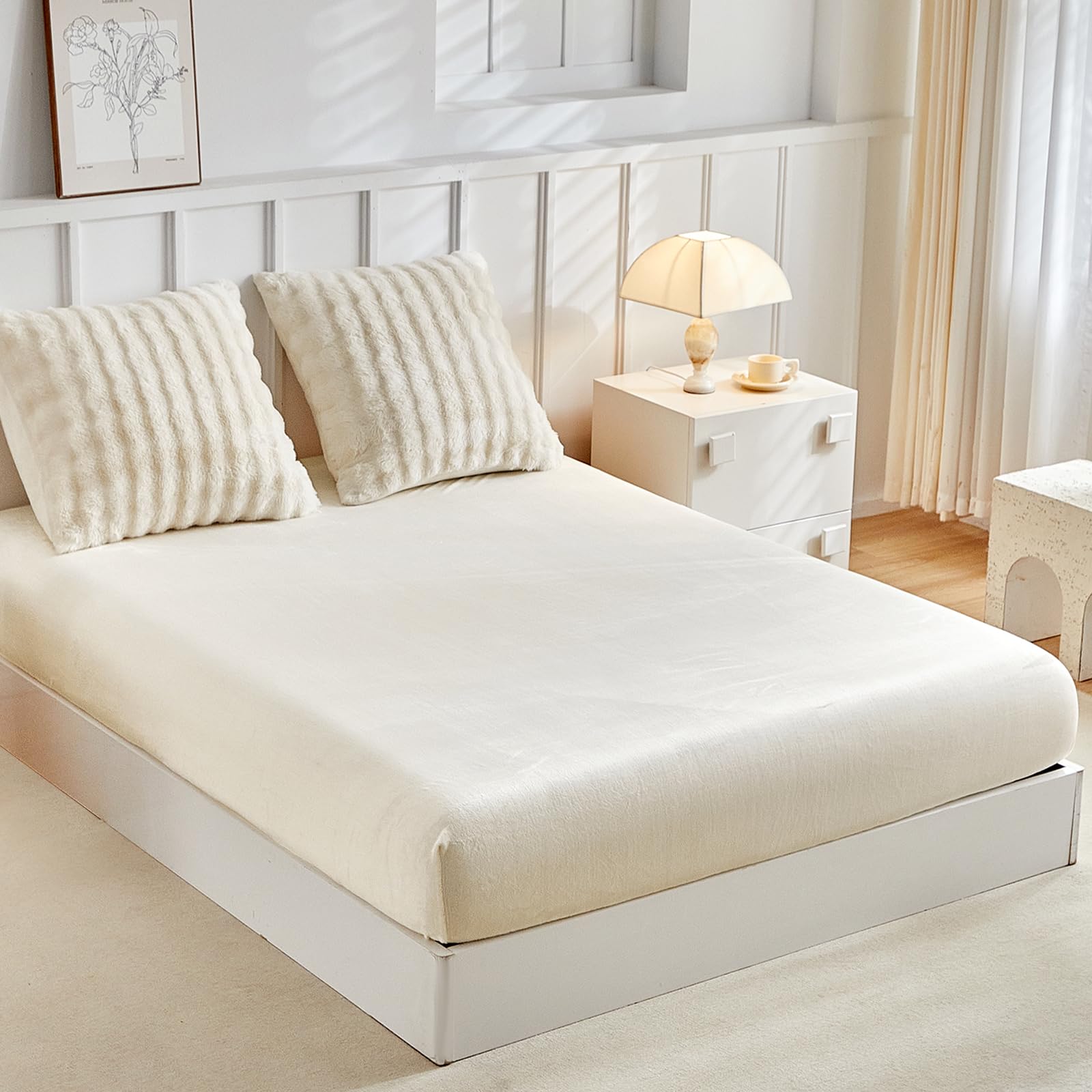Tokokimo Fleece Fitted Sheet 180 x 200 cm for Double Bed, 35 cm, Large Cap, with 2 Pillowcases 65 x 65 cm – Warm and Soft Flannel Fitted Sheet, Beige Plush