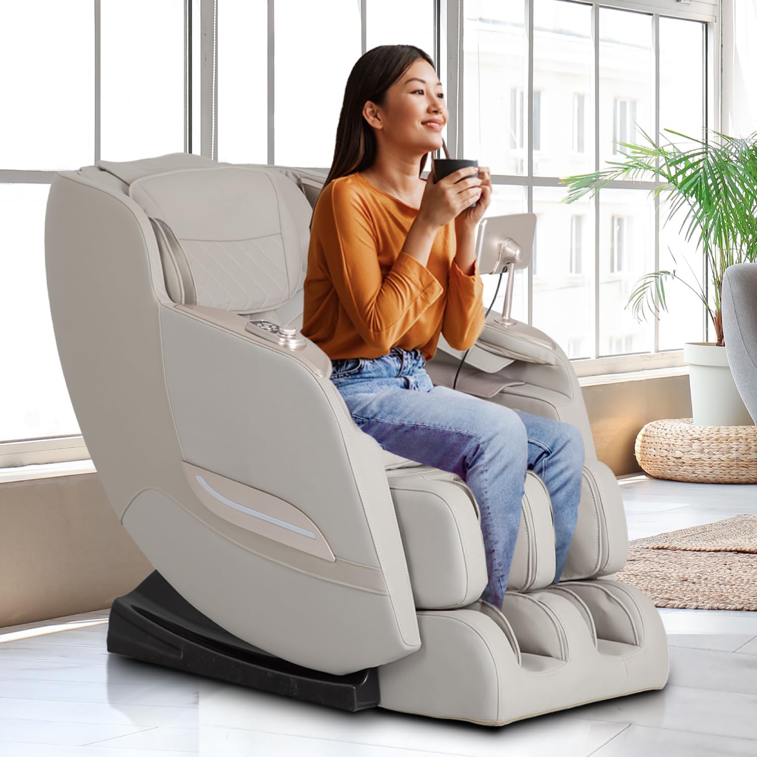 AmaMedic R7 LE, Heat Rollers Therapy, Zero Gravity, Full Body Air Massage, Shiatsu Massage Recliner (Taupe)