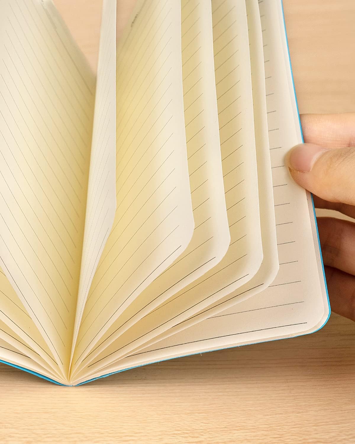 Gwybkq Small Lined Notepads Bulk 120 Pack Mini Journal Pocket Notebooks Set Colorful Cover Notebooks for Kids 3.5 x 5.5 Inches, 30 Sheets/60 Pages