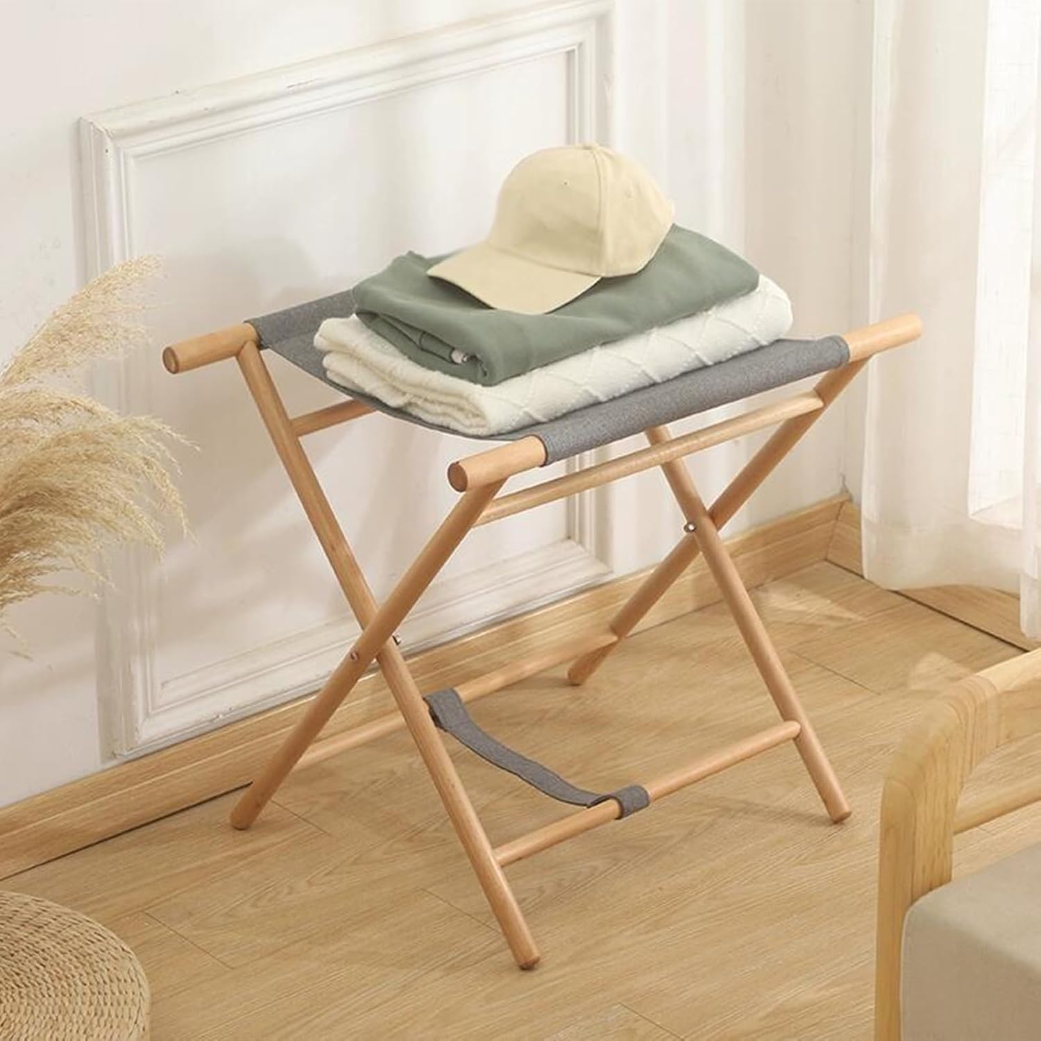 X-Shape Folding Luggage Rack, Folding Luggage Holder, Suitable for Hotels, Guest Rooms, 22-26 inch Suitcase