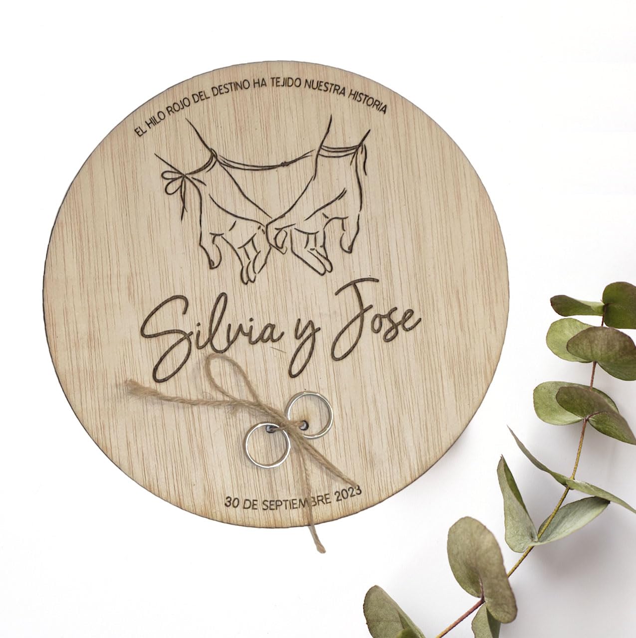 Lulamuk Porta alianzas de madera grabada con cordel para anudar los anillos | Detalles Boda Personalizados | Grabado en Madera Natural | Lulamuk