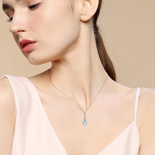 Vista 2 de AXOMY Collar de nudo celta de plata de ley 925 con colgante celta de piedra lunar celta, joyería celta irlandesa, regalos de cumpleaños