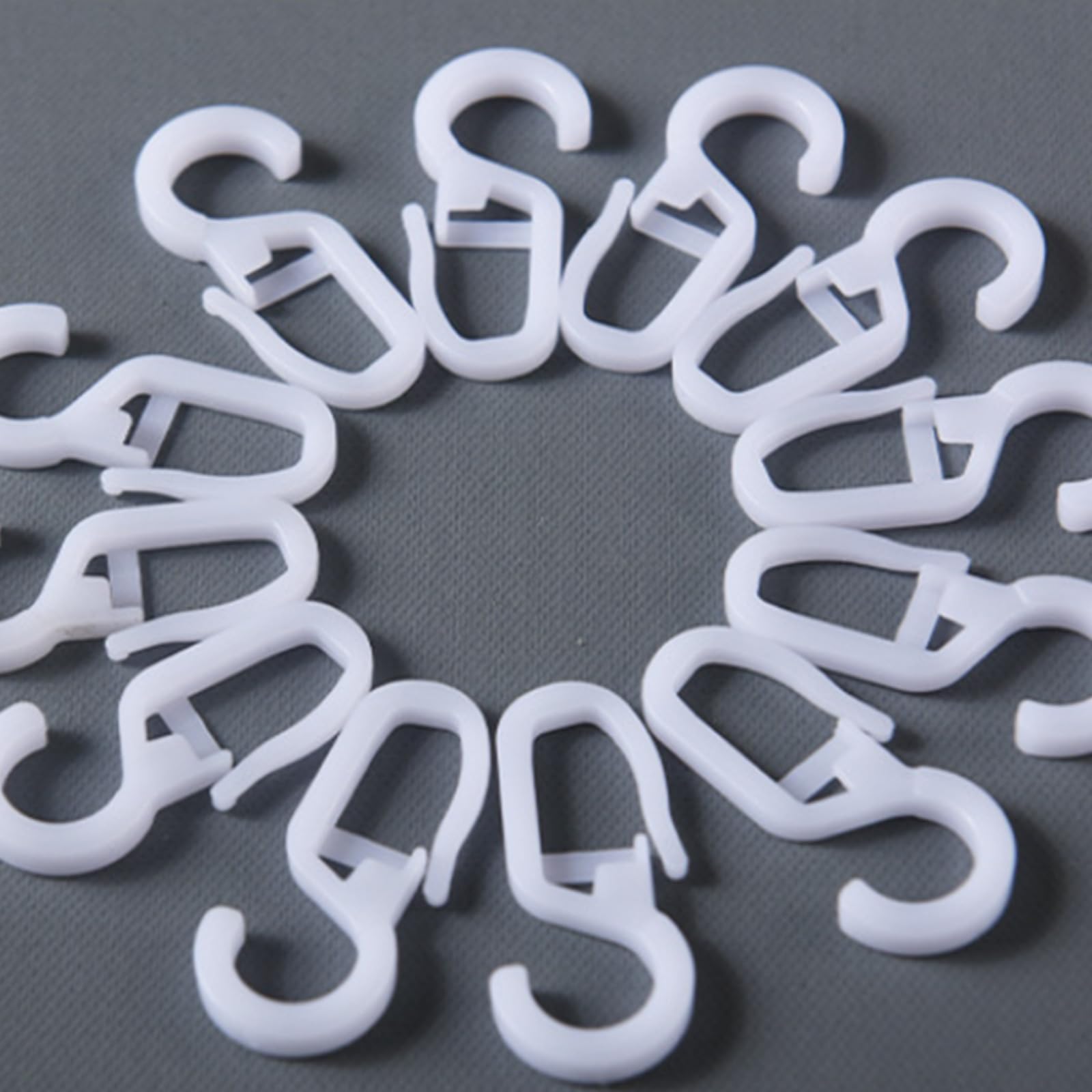 Lot de 100 anneaux de rideaux argentés – Diamètre intérieur de 30 mm – Clips à œillets pour tringles et tringles – Matériel de suspension durable pour rideaux de fenêtre et rideaux