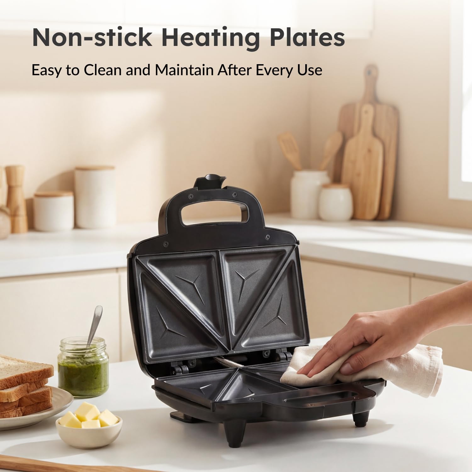 Prestige 800W Sandwich Maker (PSMFD 01)| Black | Heat Resistant Bakelite Body|Non-Stick Coating | Power Indicators | Oil Free Toasting 2