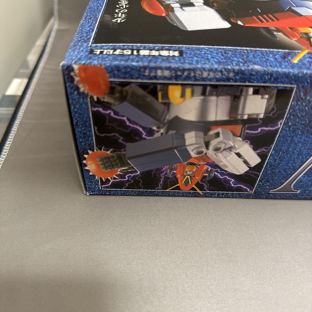 超合金魂GX-03超電磁ロボ　コンバトラーV Amazon.co.jp: TAMASHII NATIONS 超合金魂 GX-03 コンバトラーV(再販
