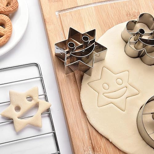 Miniatura 10 de Duofan Cortadores de galletas de acero inoxidable para hornear moldes de galletas para hornear metal, herramientas de modelado, 4 piezas (protección