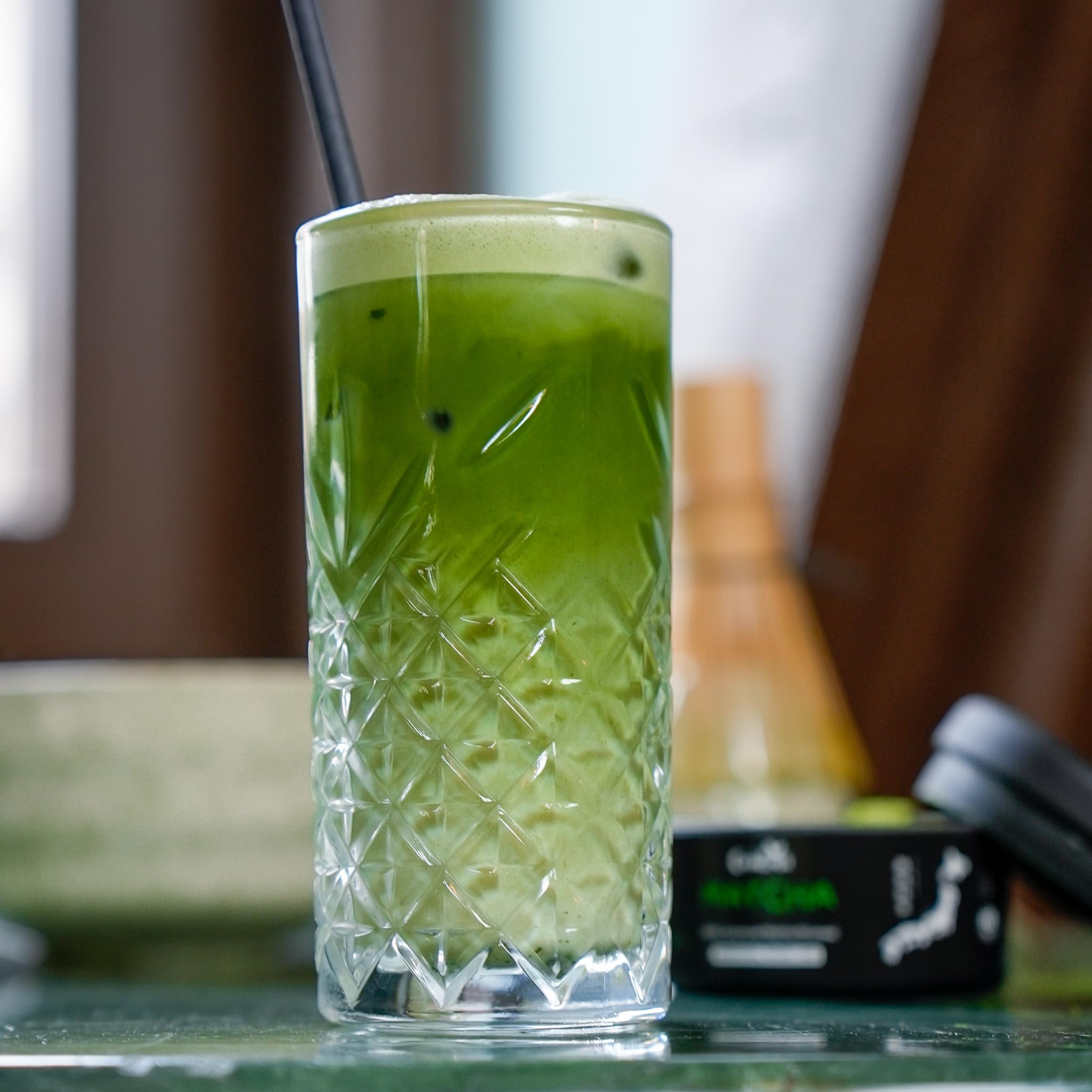 Ceremonial Grade Matcha – Reines handgemahlenes Matcha Pulver aus Japan – Original Japanischer Grüntee aus Erster Ernte – 100g Beutel – Höchste Qualität, Traditionell und 100% Natürlich