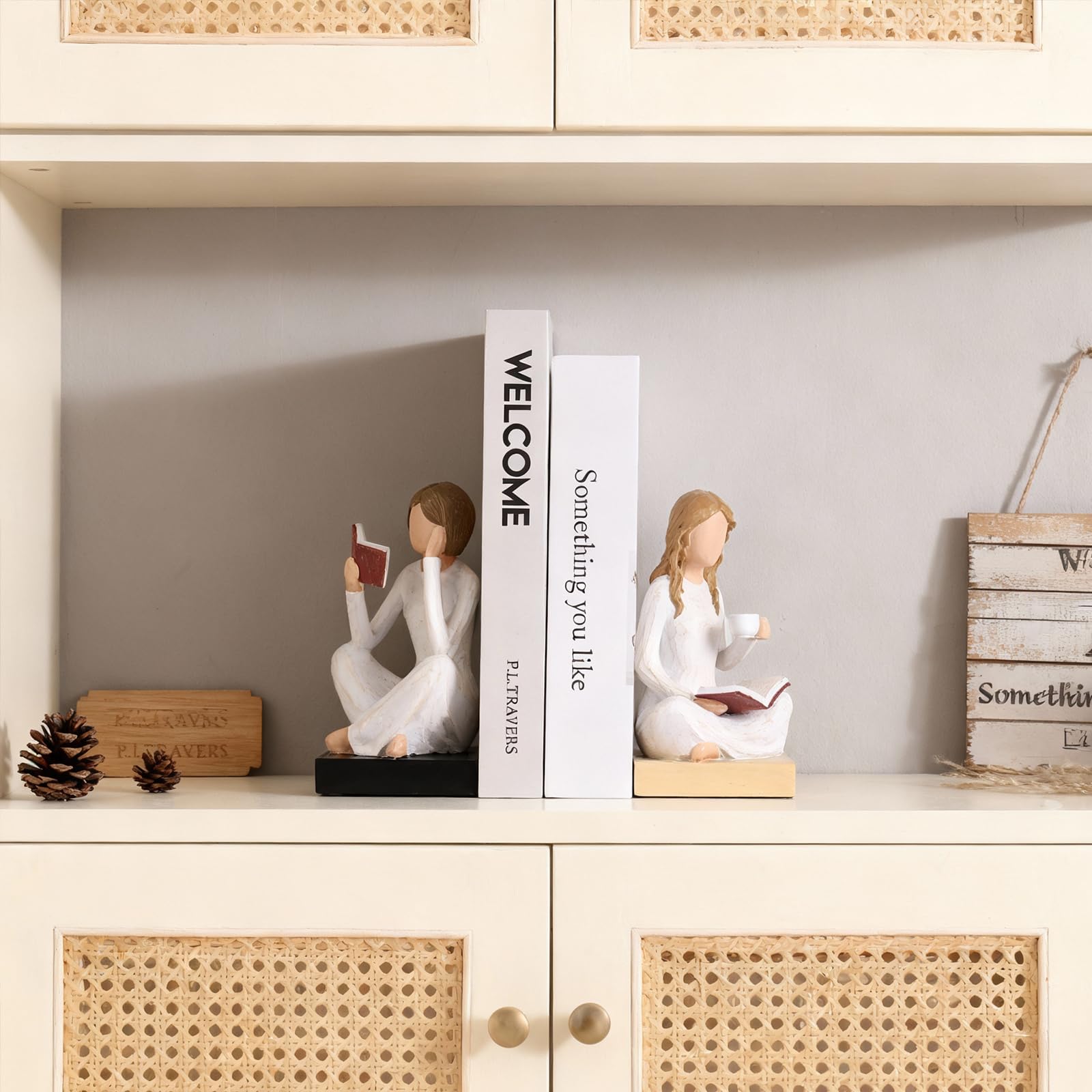 Fermalibri Decorativi Set 2 Pezzi, Fermalibri Ragazza che Legge in Resina, Decorazione per Libreria e Scrivania, Casa Ufficio Biblioteca, Regalo per Amanti dei Libri