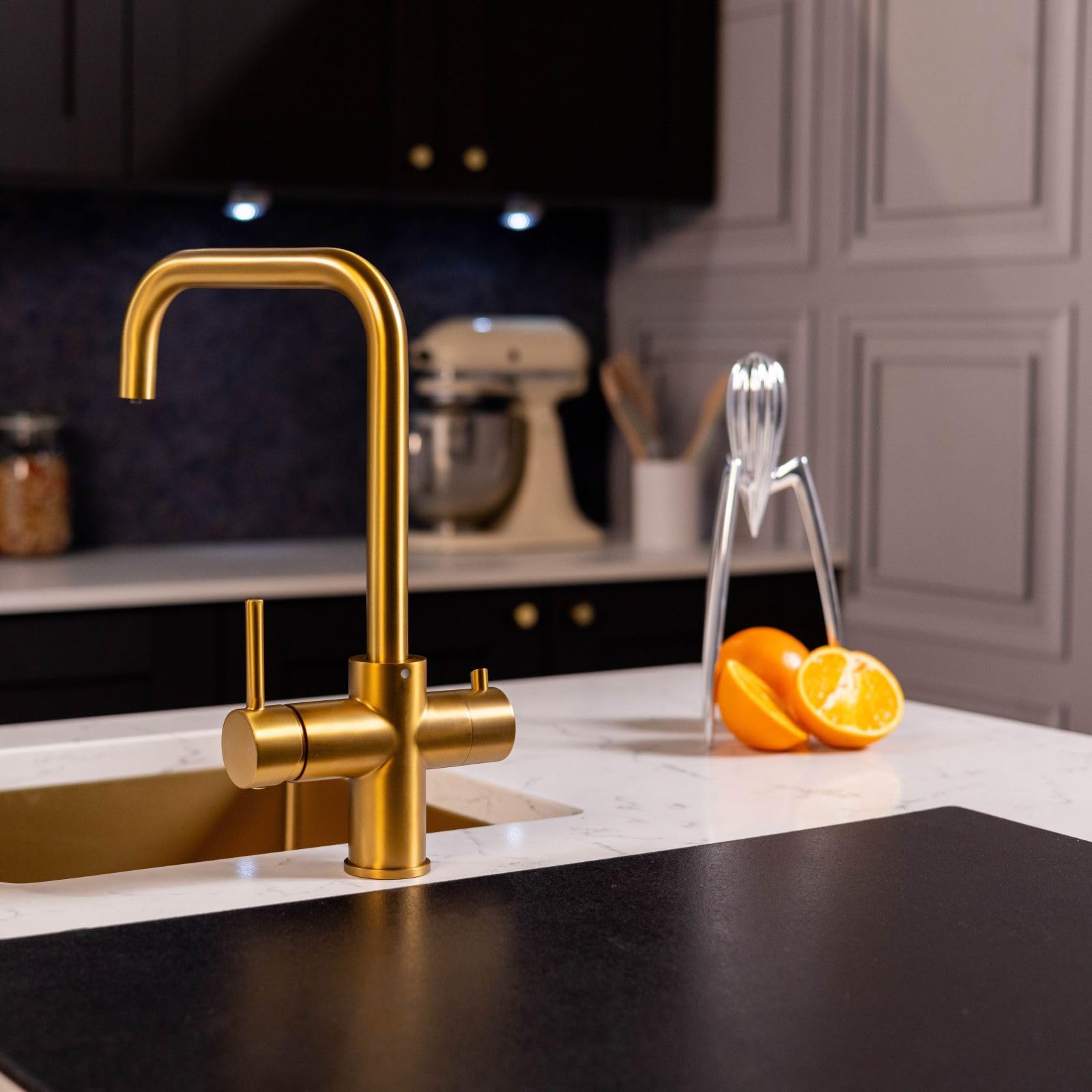 Flode TRE Robinet d'eau chaude bouillante de cuisine – Kit de robinet d'eau bouillante instantanée 3 en 1 avec chaudière et filtre – Robinet d'eau chaude bouillante (doré brossé)