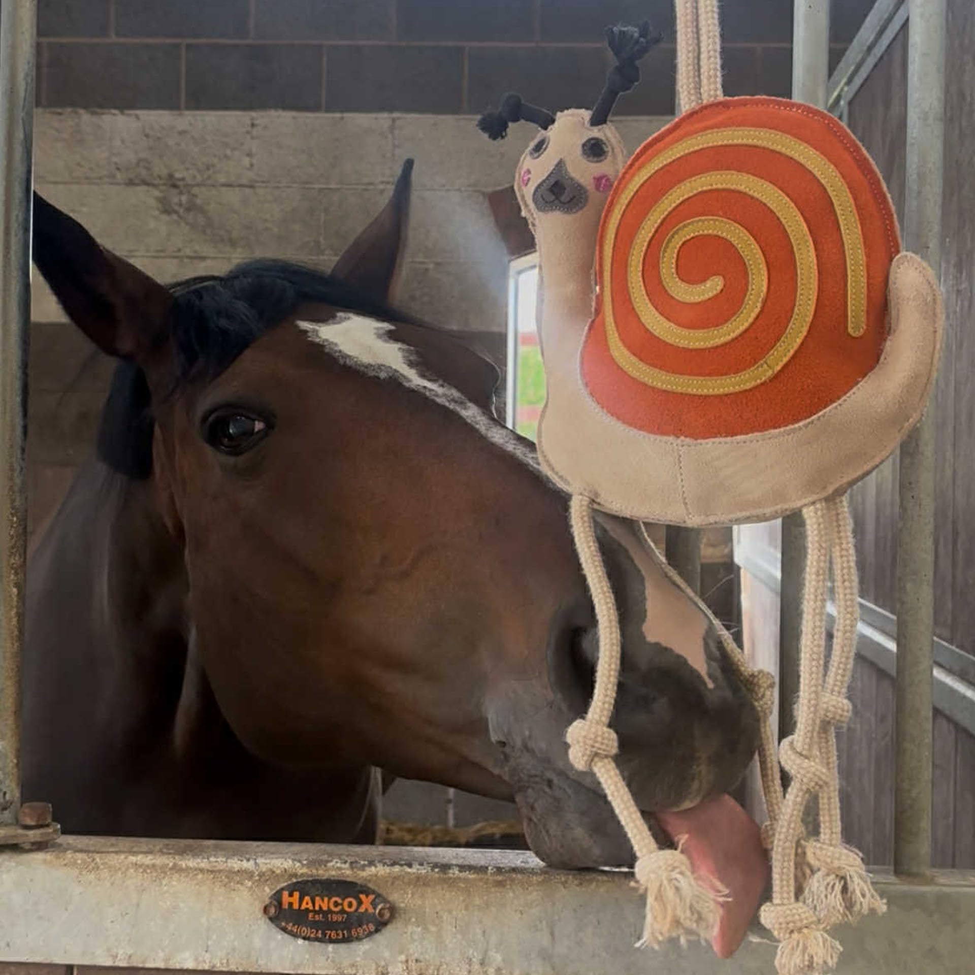 Ruggles Horse Stable Toy, 26cm x 28cm x 84cm