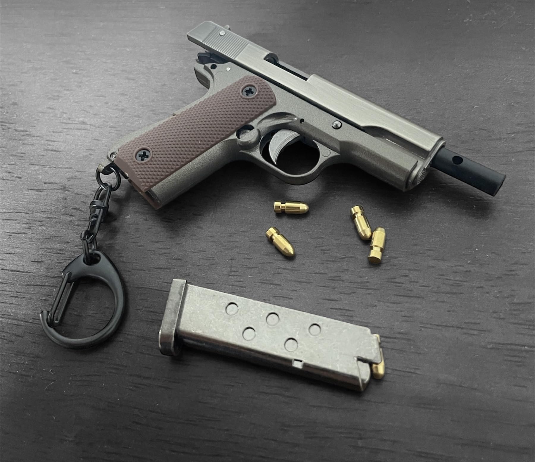 1/3スケール　ミニチュア模型　AR15 Amazon.co.jp: GoatGuns ミニチュア AR15モデル FDE (フラット