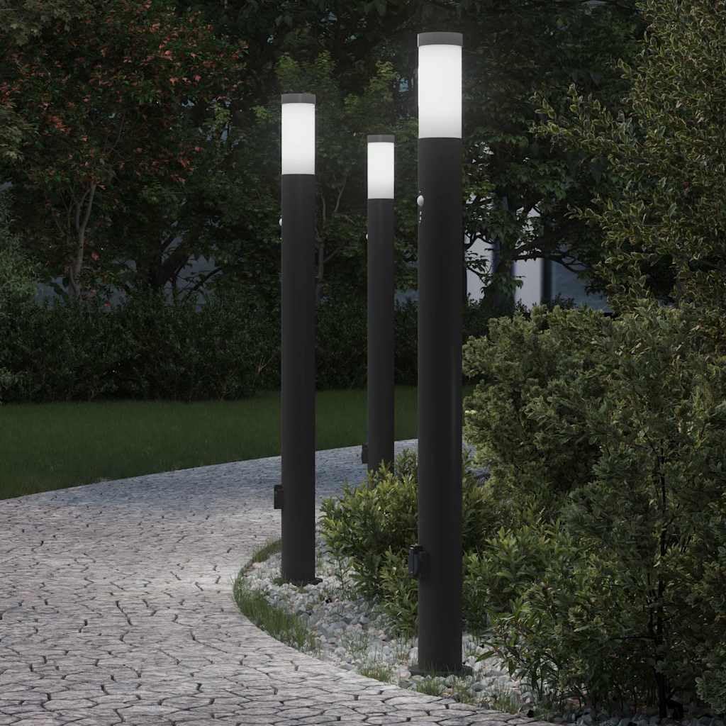 Lampe d'extérieur résistante aux intempéries avec prise intégrée pour jardin et chemin