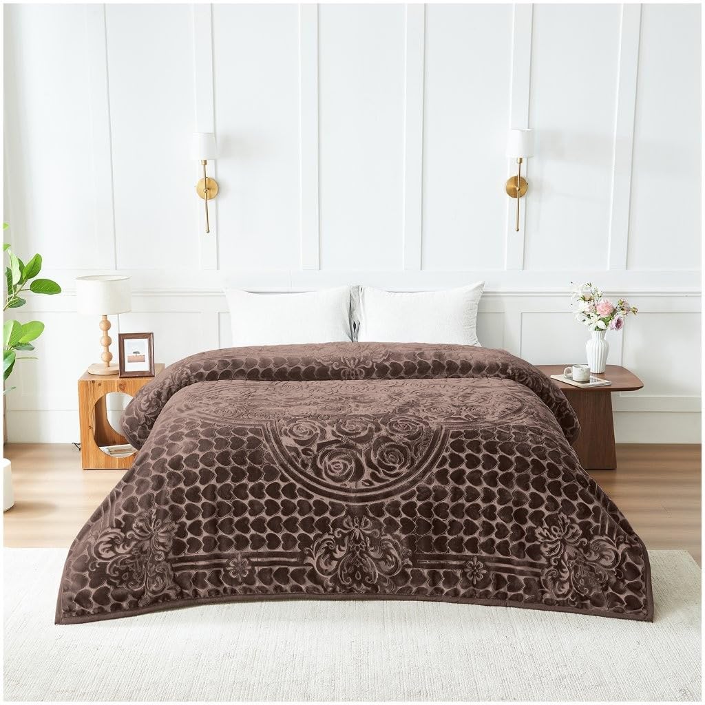 Lions Weighted Blanket King Size - 4KG Fleece Warm Blanket, Soft Thick Bed Heavy Throws for adults, Stress-Anxiety Relief, Embossed Floral Heart Pattern - (200x240 cm) - Coffee