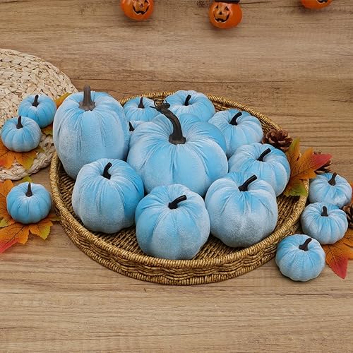 Miniatura 10 de Yatinkim Juego de 16 calabazas negras de terciopelo sintético de Halloween, calabaza de espuma falsa de Halloween, decoración de cocina de Acción de