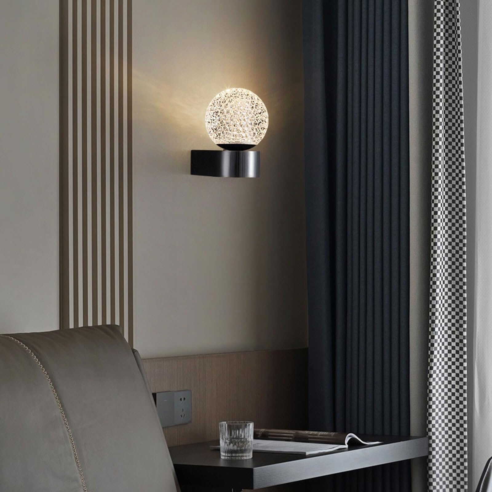 Applique da Parete per Interni in Ottone Oro/Nero Bianco Paralume Sferico in Vetro Lampada da Parete G9 per Soggiorno