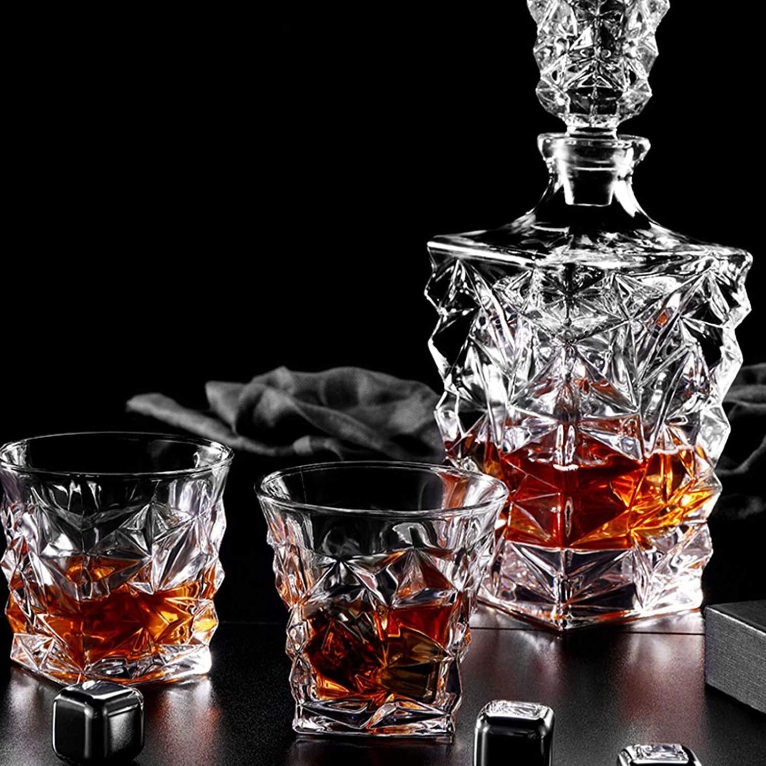 Carafe à Whisky Set De Carafe De Whisky, Décanteur en Verre De Cristal for L'alcool avec Bouchon, Carrefour De Vin De Design Carré - 750 ML De Carafe Et De Lunettes De 320 ML