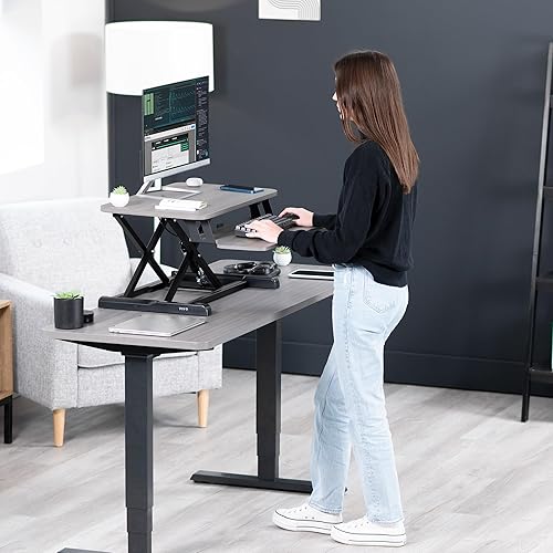 Miniatura 9 de VIVO DESK-V026KG Convertidor de escritorio de 26 pulgadas, serie K, elevador de altura ajustable, estación de trabajo para monitor dual y portátil,