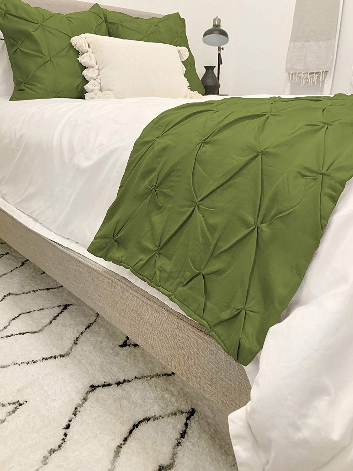 KBC linen Bed Runner 100% Cotton 800 Thread Count Pinch Pleated Bed Runner Solid, Easy Care Decorative Bed Scarf, 1 Piece Pinch Pleated Bed Runner, California King Size (108"X20") Sage