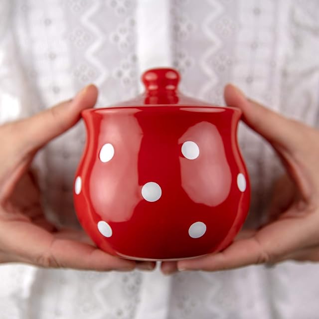 City to Cottage Czerwona i biała ręcznie malowana ceramiczna cukiernica z pokrywką w kropki, Pojemnik na miód dżem