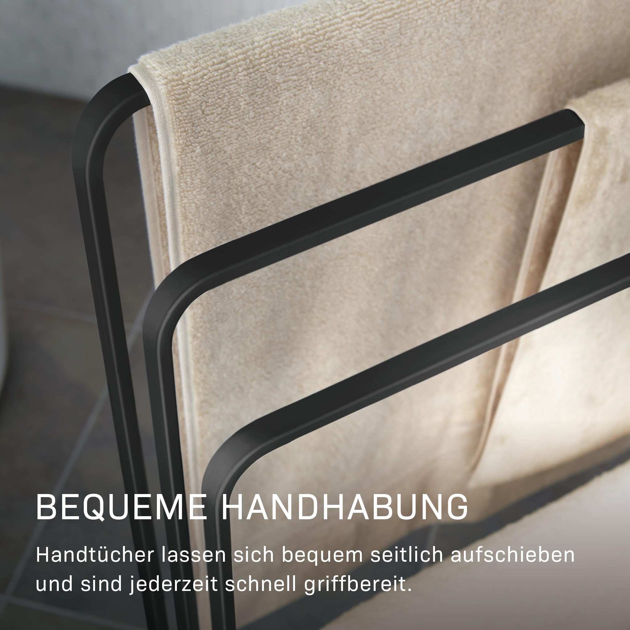 Yamazaki Tower Handtuchständer mit 3 Stangen aus Stahl - für Badematte/Handtücher, schmal, modern - 14 x 70 x 81 cm, Japanisches Design, schwarz