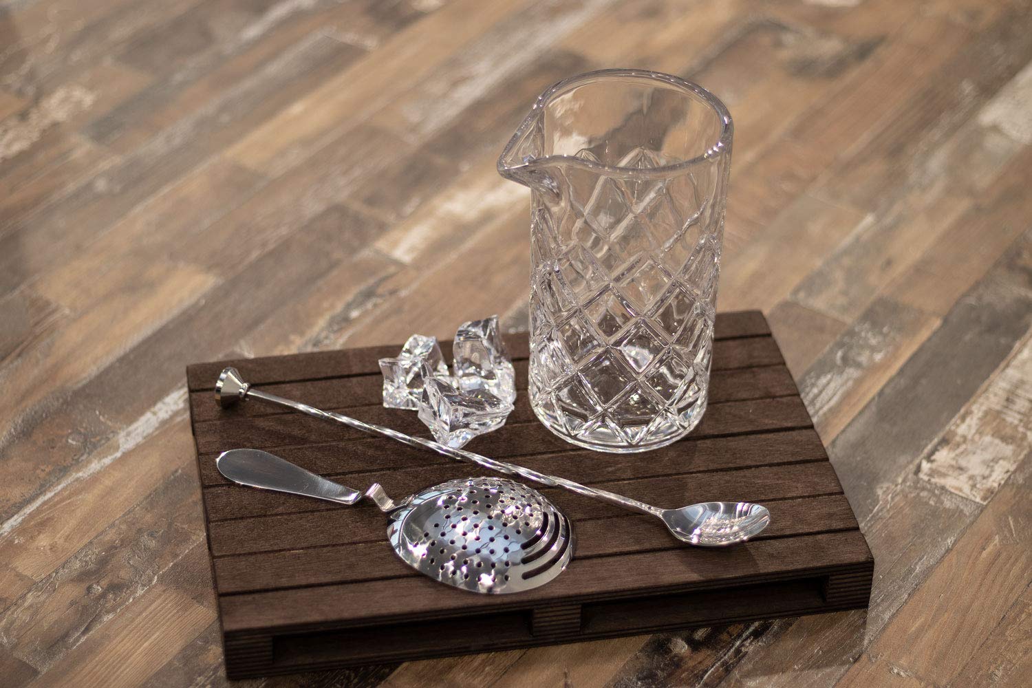 Buddy's Bar - Set per mescolare, Robusto Bicchiere per mescolare da 500 ml, Cucchiaio da Bar, Strainer, Acciaio Inossidabile Lucido, Lavabile in lavastoviglie, Set da Bar in Confezione Regalo