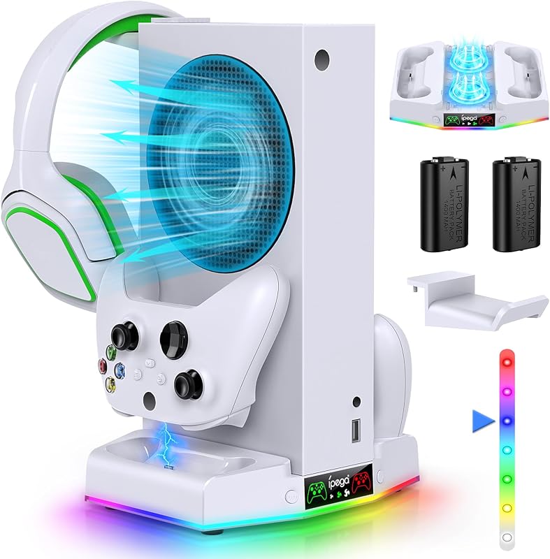 Soporte de refrigeración y estación de carga para Xbox Series S con tira de luz RGB, blanco | Cargador doble para mandos y ventilador enfriador para accesorios de consola XSS con batería recargable de 2x1400mAH, 1 gancho para auriculares