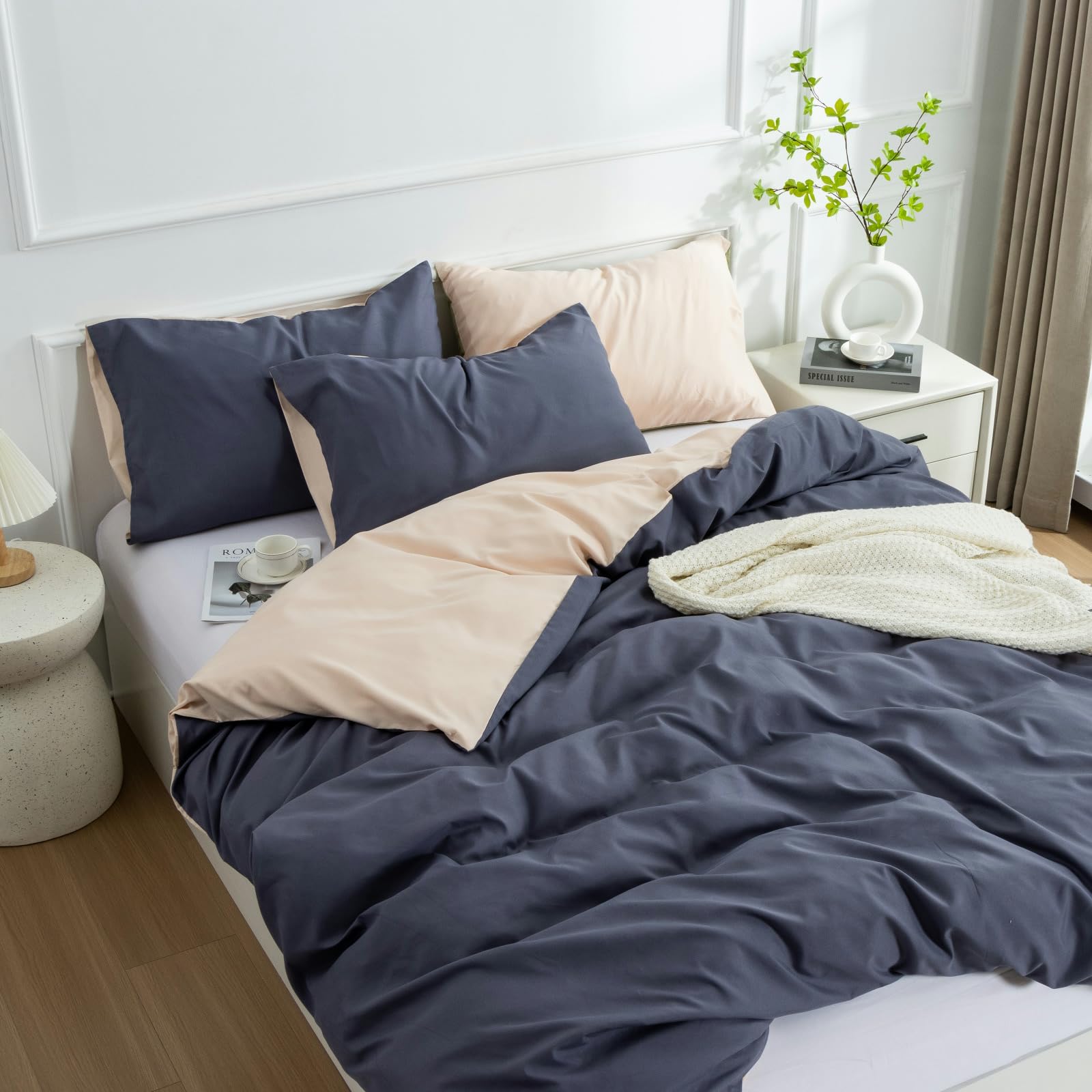 OUYUNKKAPlain 2-Piece Bed Linen 135 x 200 cm, Dark Grey and Beige Modern Double Colour Reversible Duvet Cover with Zip and Pillowcases 80 x 80 cm Simple Stylish Bedding Set