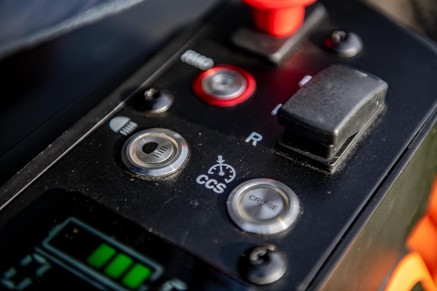 Control panel with cruise control and drive selector