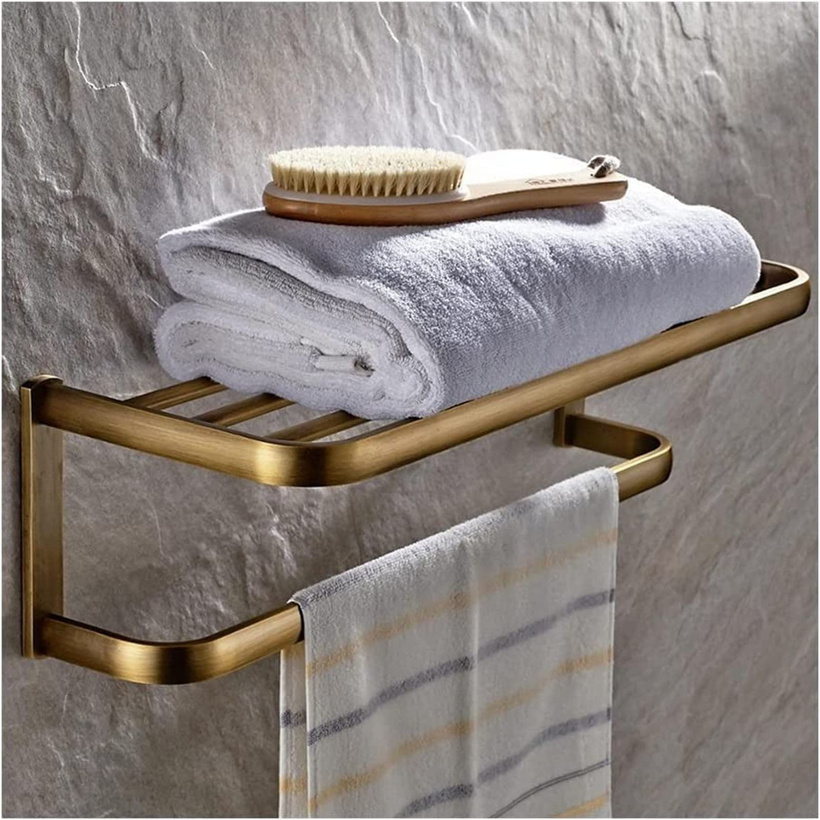 Porte-serviettes de bain mural en laiton pour optimiser votre petite salle d'eau