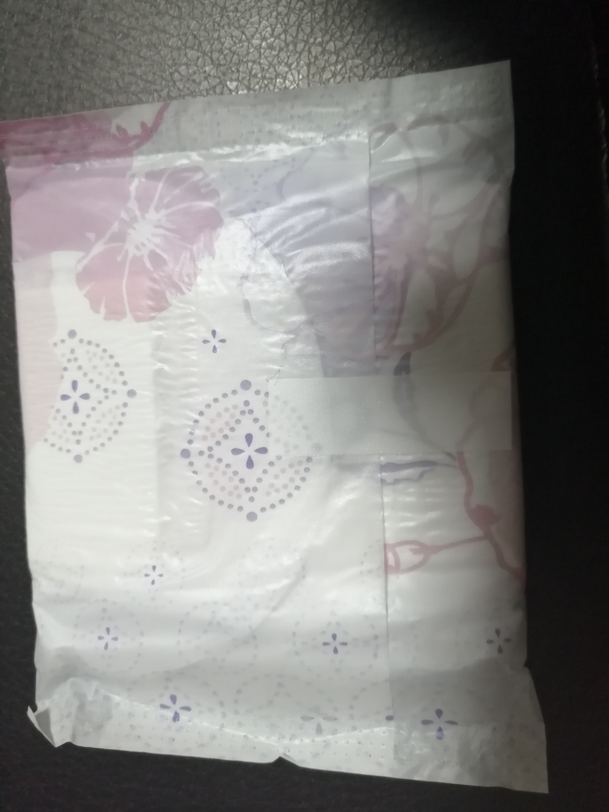 Amazon.co.jp [Large Capacity] Whisper 2in1 W Guard, 0.3 fl oz (10 cc