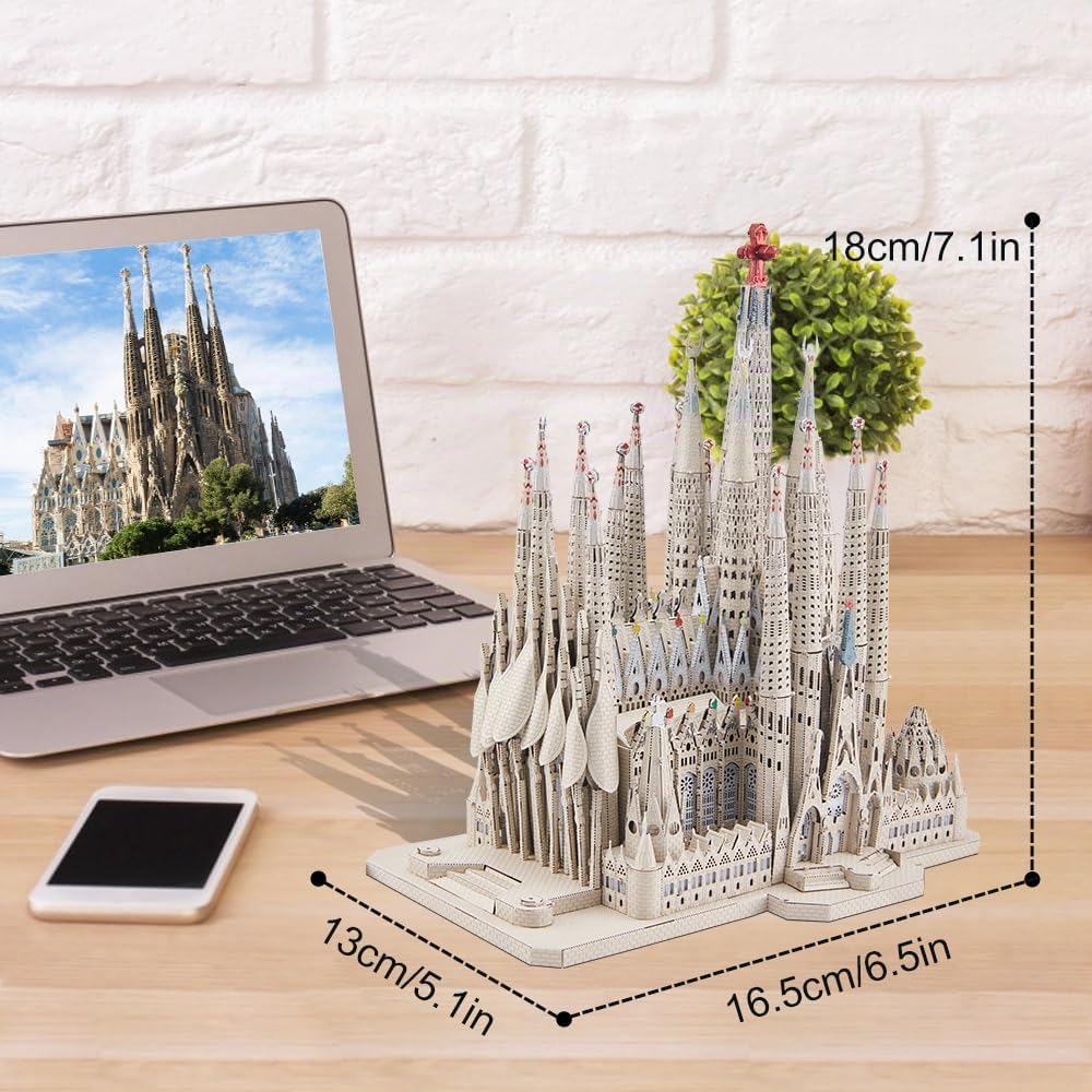 Piececool Metal Puzzle 3D Cattedrale Della Sacra Famiglia, Cattedrale Gotica Puzzle 3D Metallo, Modellini per Acciaio Inossidabile, Raccolta, Metallico, Modellismo da Costruire Adulti, 450 Pezzi