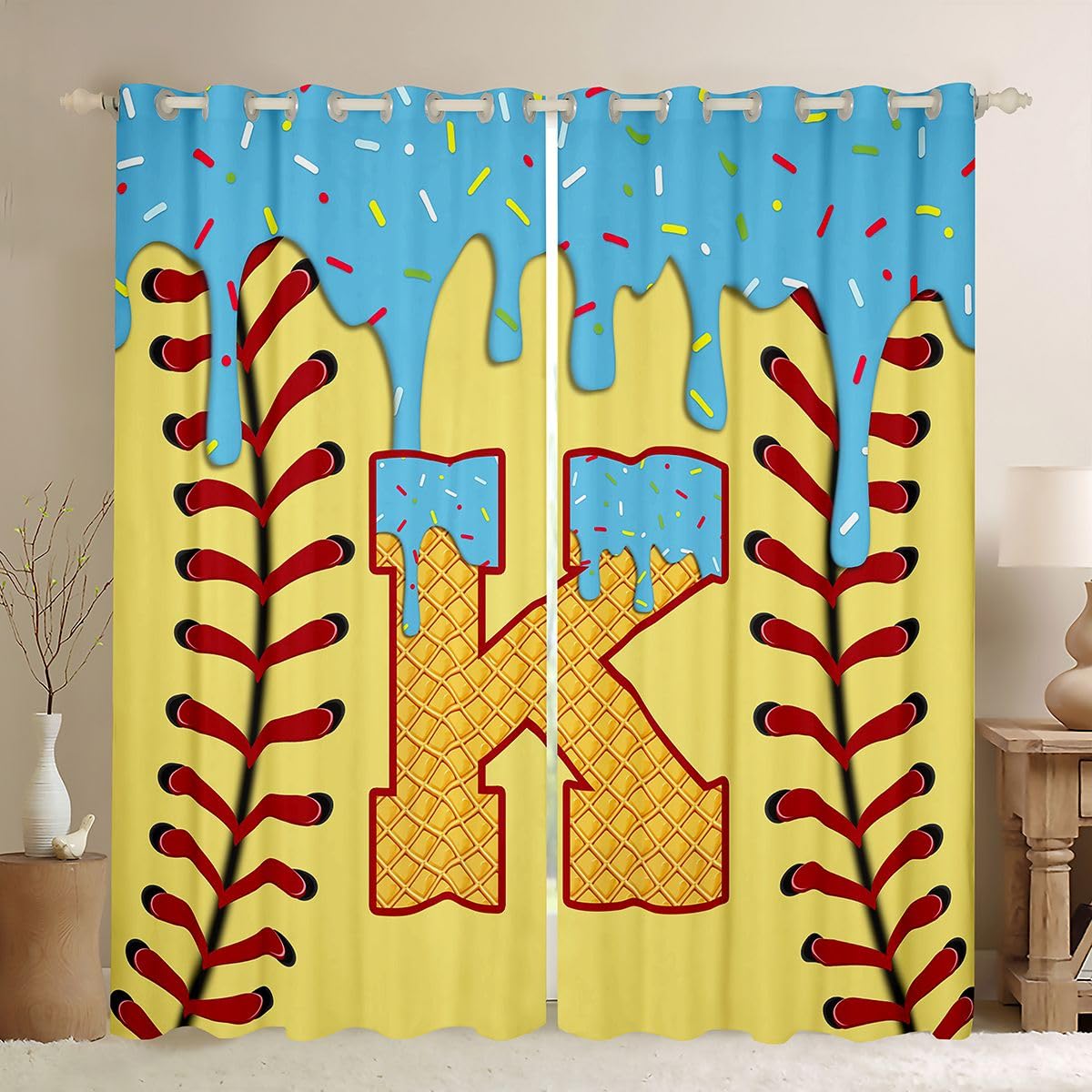 Rideau occultant bleu et jaune au motif de baseball personnalisé avec monogramme K