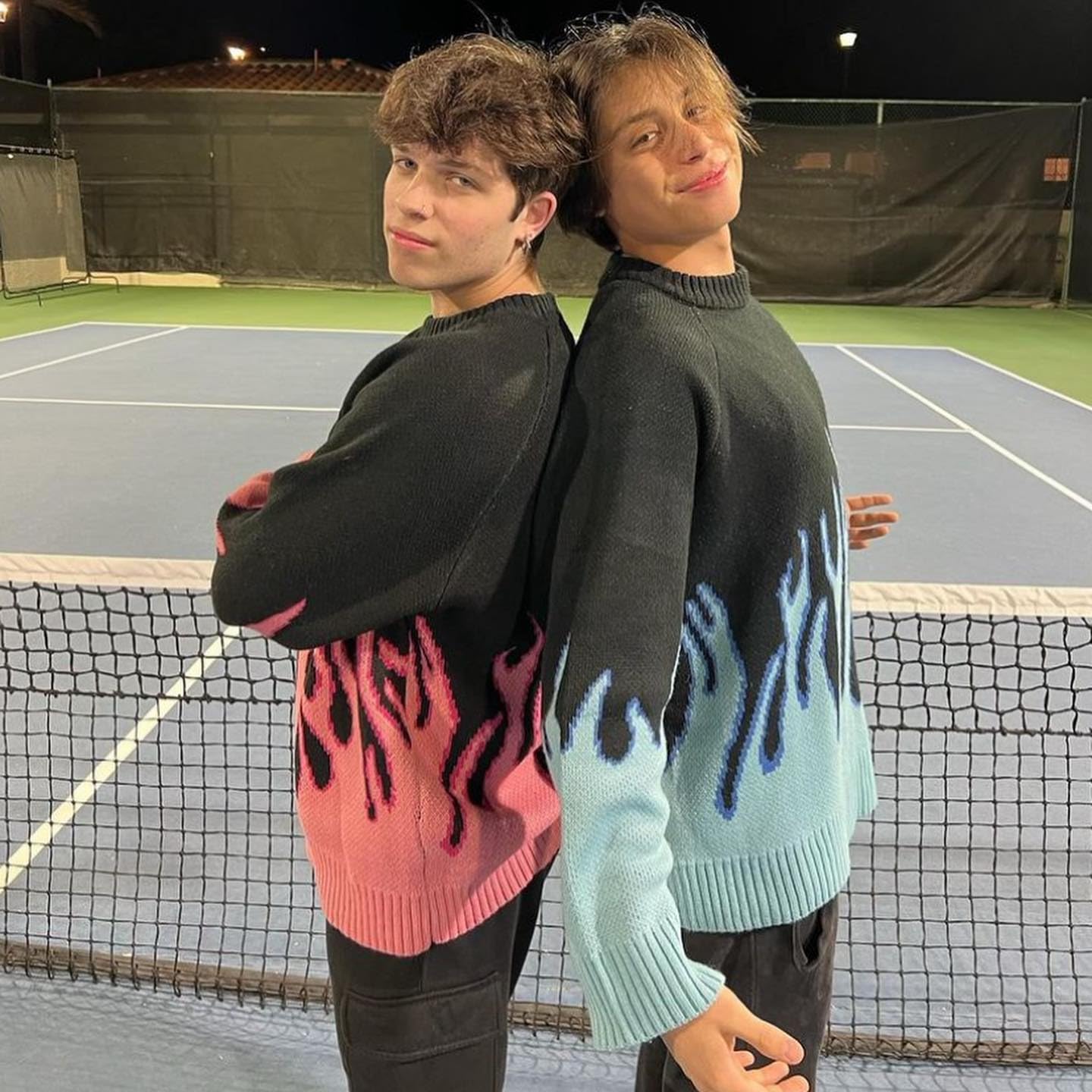 Vamtac Womens Crewneck Oversized Sweaters Y2K Aesthetic Flame Graphic Knitted Sweater Casual Pullover Long Sleeve Jumper