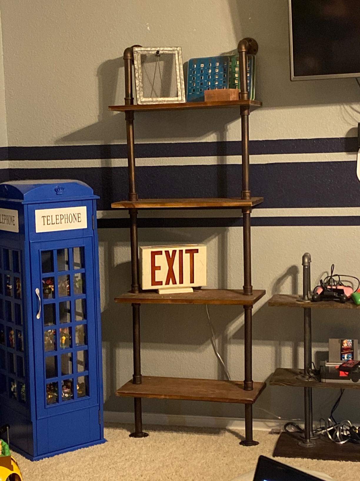 24 Inch Industrial Pipe ShelvesWall Mounted Metal Pipe Wood Shelf