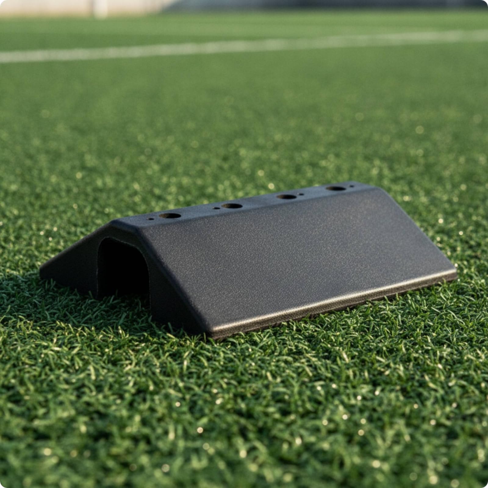 Training Obstacle Pesante in Gomma Base Ancoraggio Supporto Forma a Cuneo Antiscivolo con Fori di Fissaggio Adatta per Allenamenti Calcio Esercizi Atletici Manovre