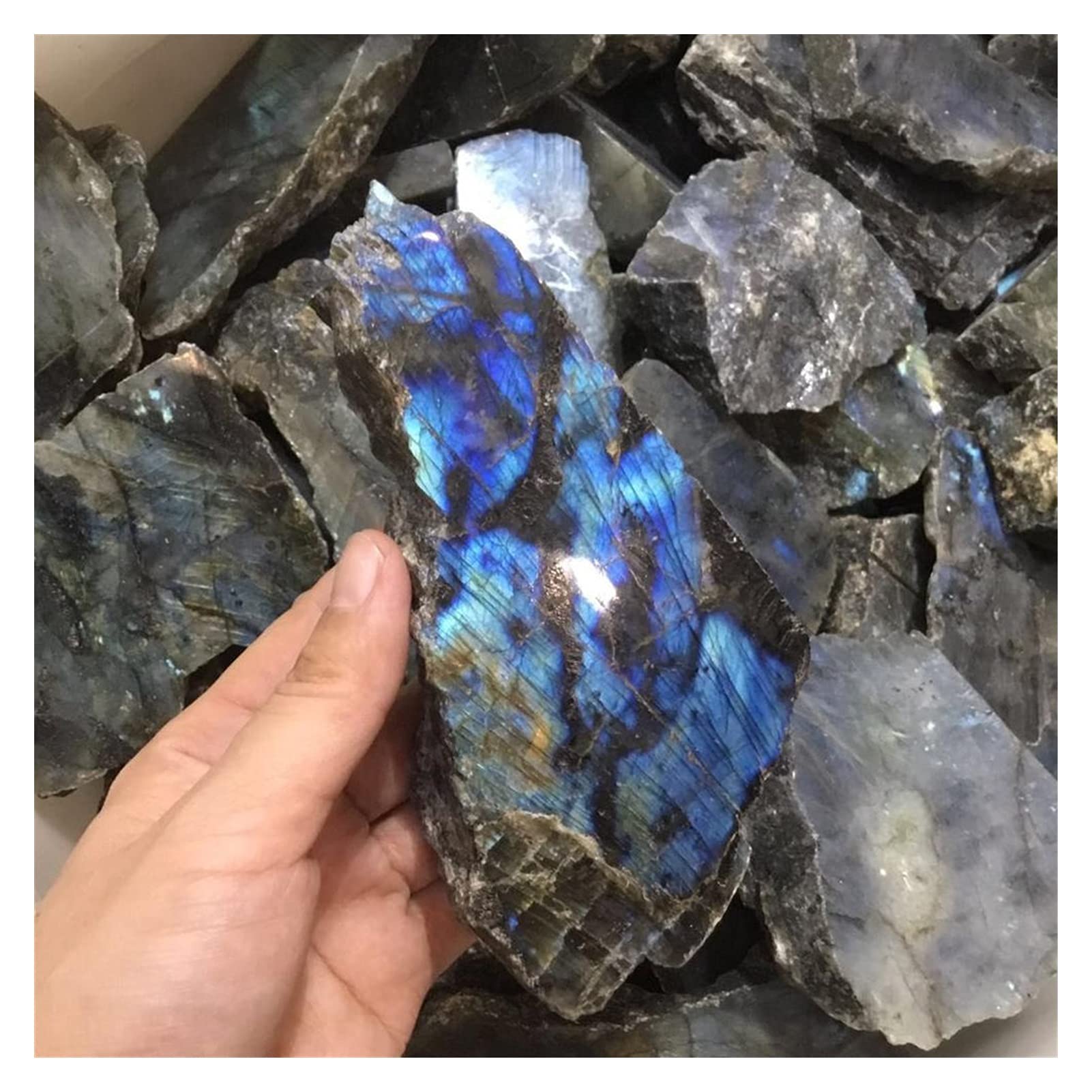 Tranches de cristal de labradorite brute pour harmoniser votre salon et espace de méditation
