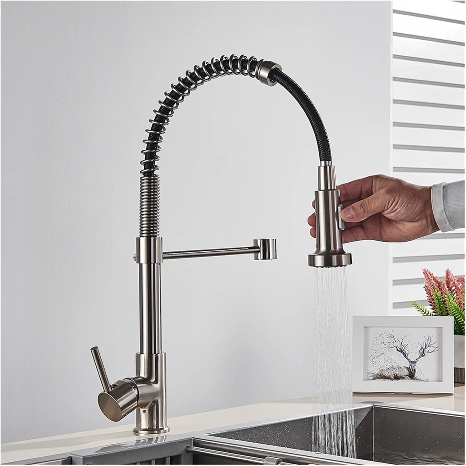 ブラッシュドニッケルキッチン蛇口、モダンな304ステンレススチールキッチンミキサータップ、360°回転冷水・温水タップ、デッキマウン キッチン蛇口、真鍮 キッチンシンクの蛇口シングルホールプルアウトスプレースプレースイベルスパウトクロームメッキシングルハンドル銅 ... ステンレス鋼のキッチンの蛇口単穴引き出しスパウトキッチンシンクミキサータップストリームスプレーヘッドシンクミキサータップマウントツー