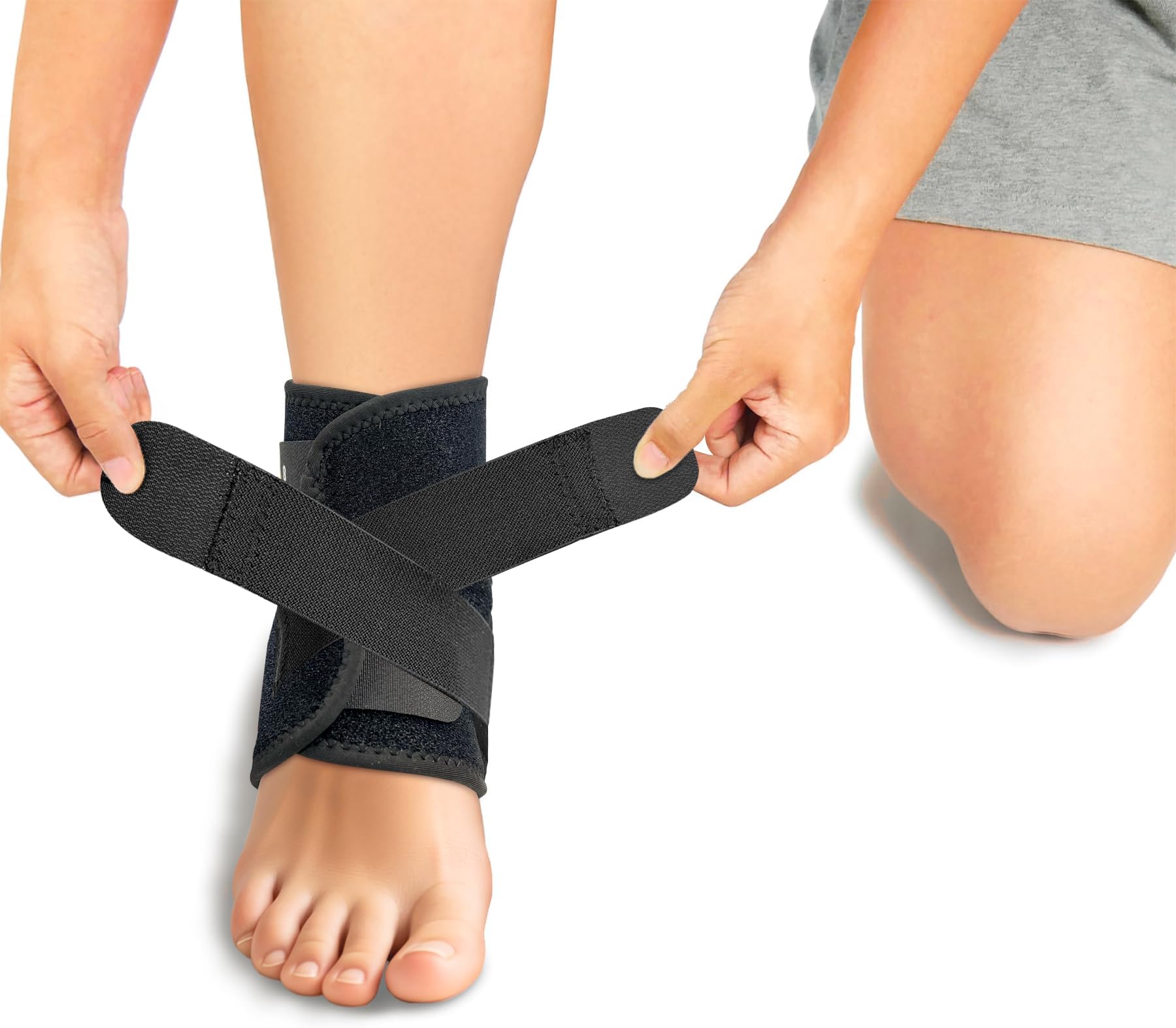 Bracoo Ankle Brace For Men Women Adjustable Compression Sleeve Strap Wrap
