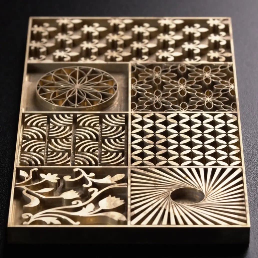 Kidia, Molde de Hielo de latĳn con Caja de Madera, Negro, 20 x 11 cm