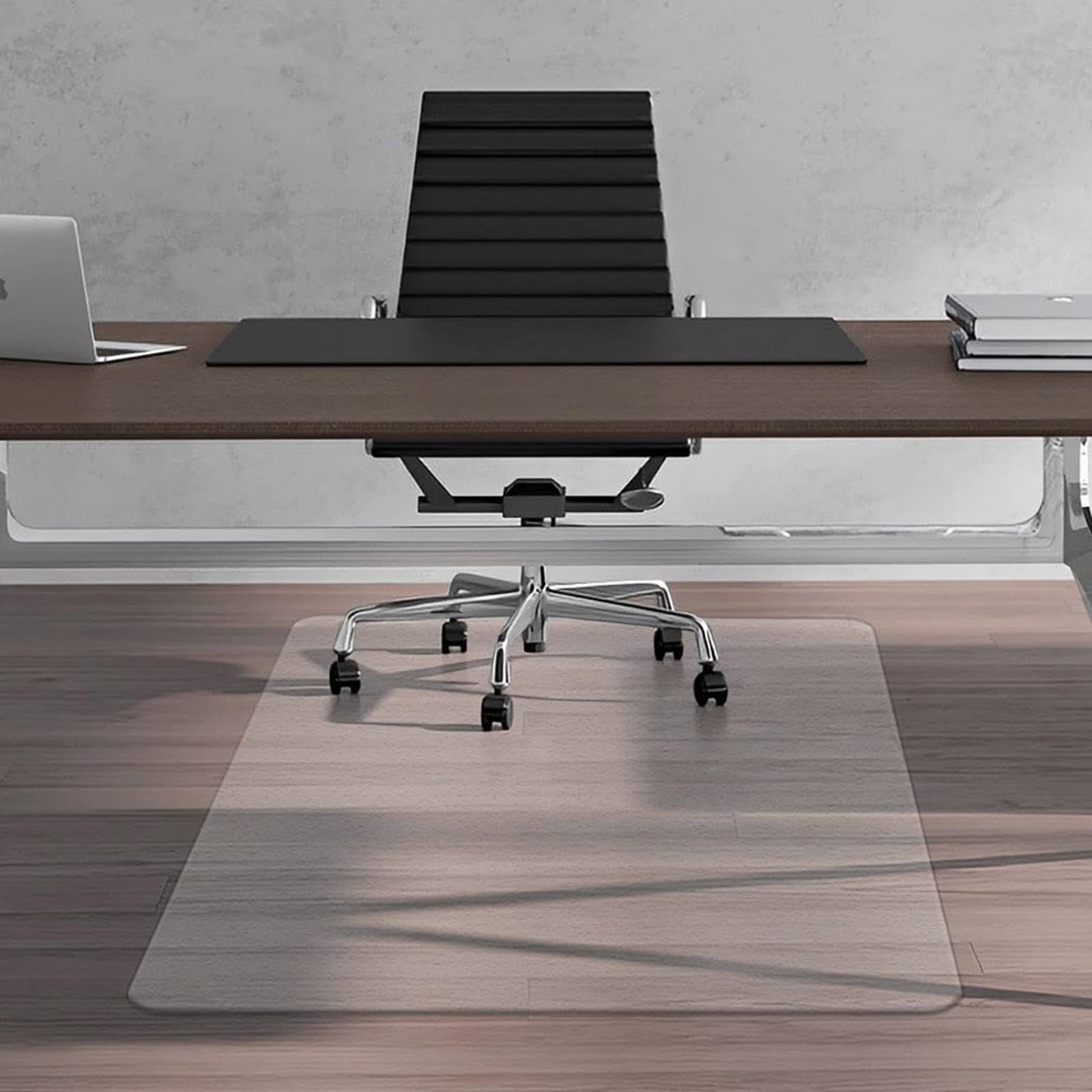 Alfombrilla de PVC transparente para tu zona de teletrabajo en la sala de estar