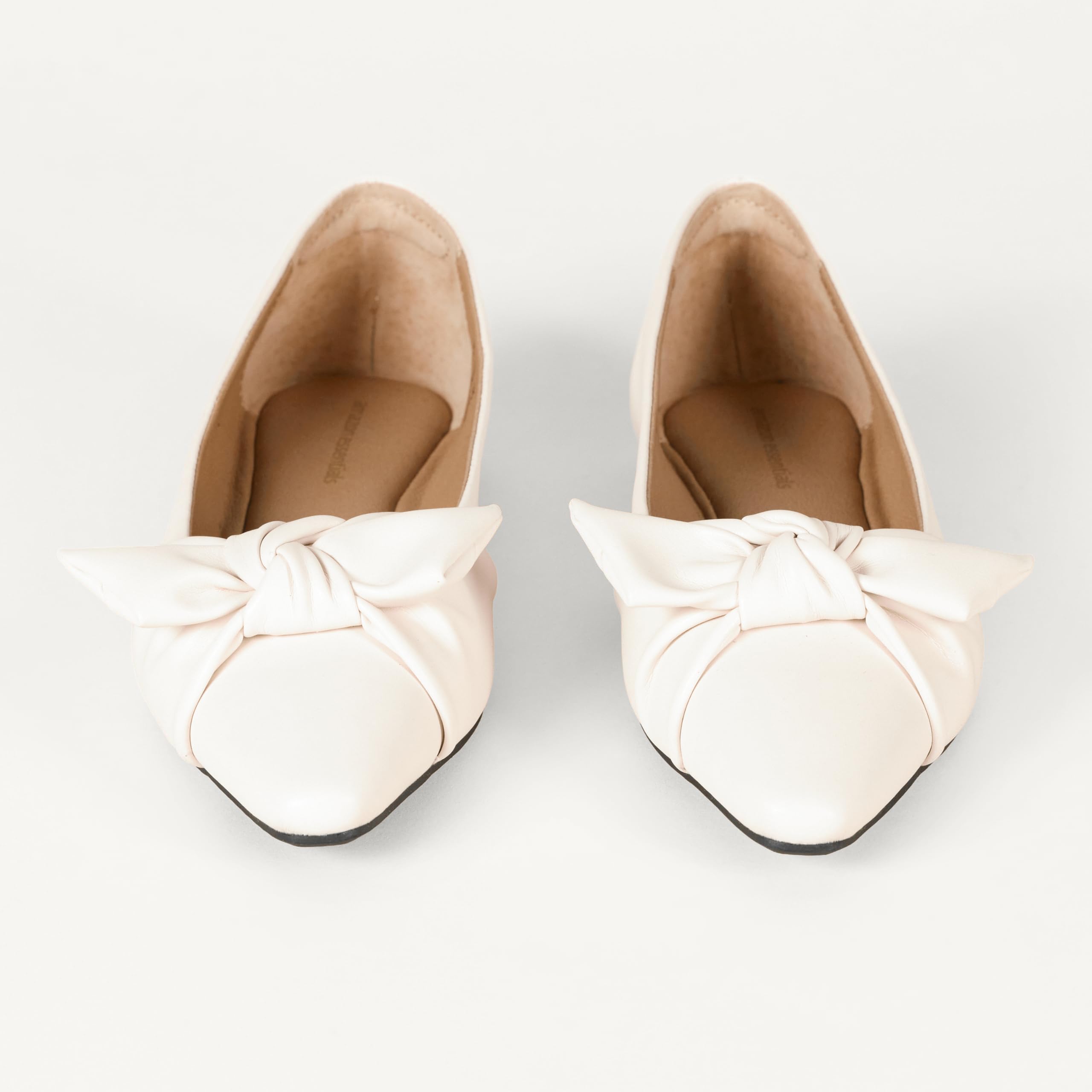 Amazon Essentials Damen Ballerinas mit Schleife