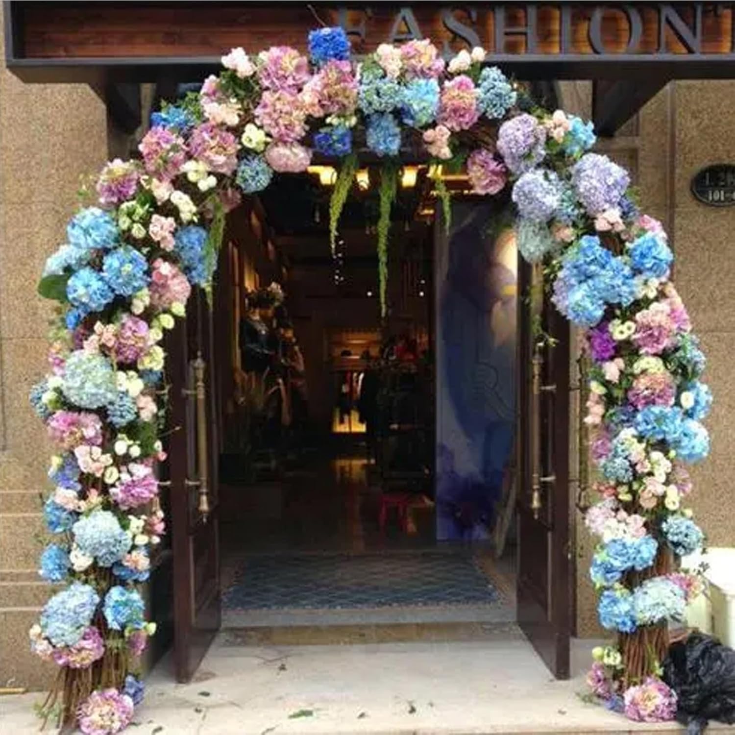 Decorative Outdoor Garden Arch, Wedding Arch, Lawn Backyard Patio Party, for Various Climbing Plants Roses Vines, Free Standing Rose Rack Background for Decoration(Bronze Color,55x15.7x90in)