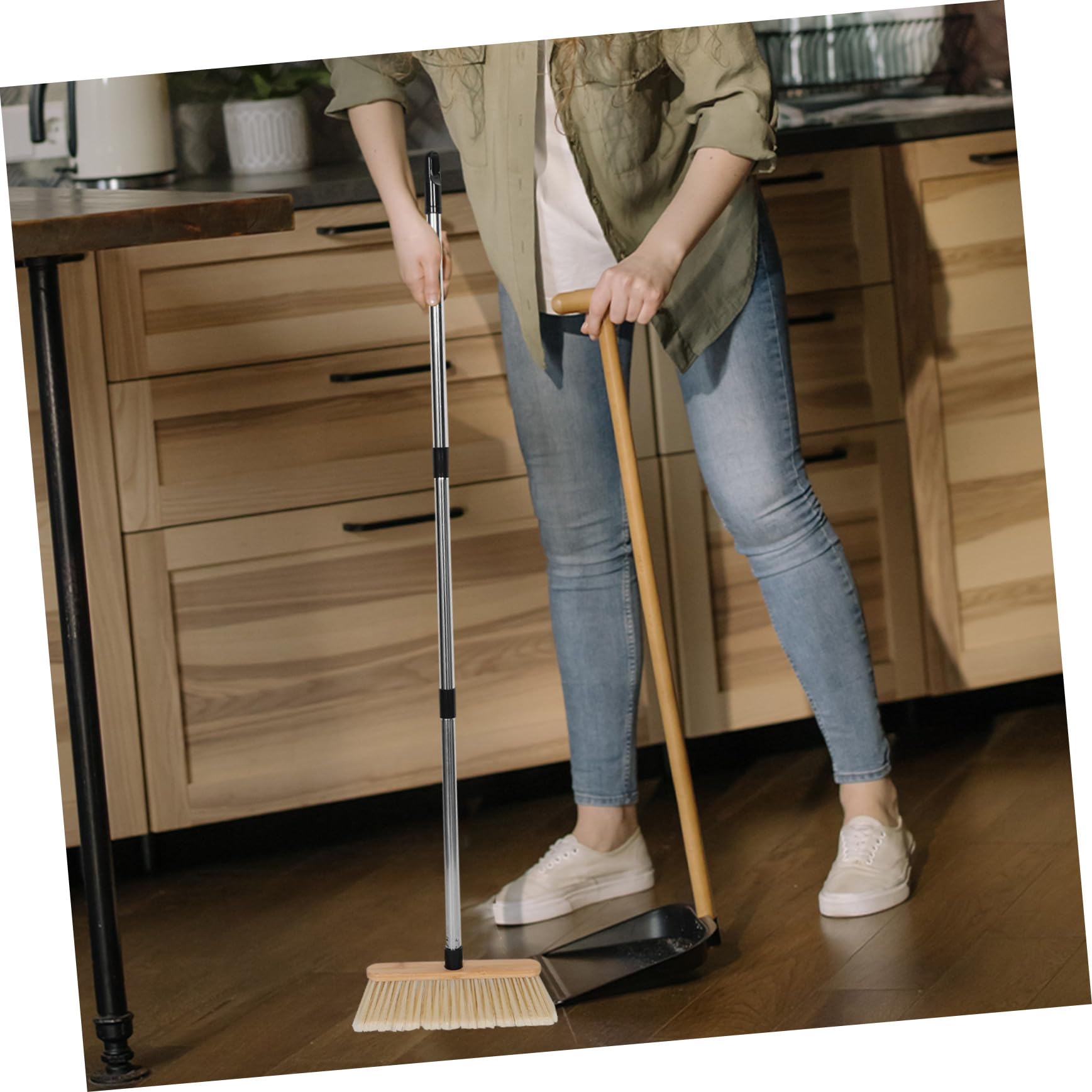 Beaupretty Scopa Giardino in Bamboo e Acciaio Spazzola Dura per Pulizia Garage e Patio Manico Robusto per Esterni Spazzolone Efficiente per Pavimenti Duri e Cortili