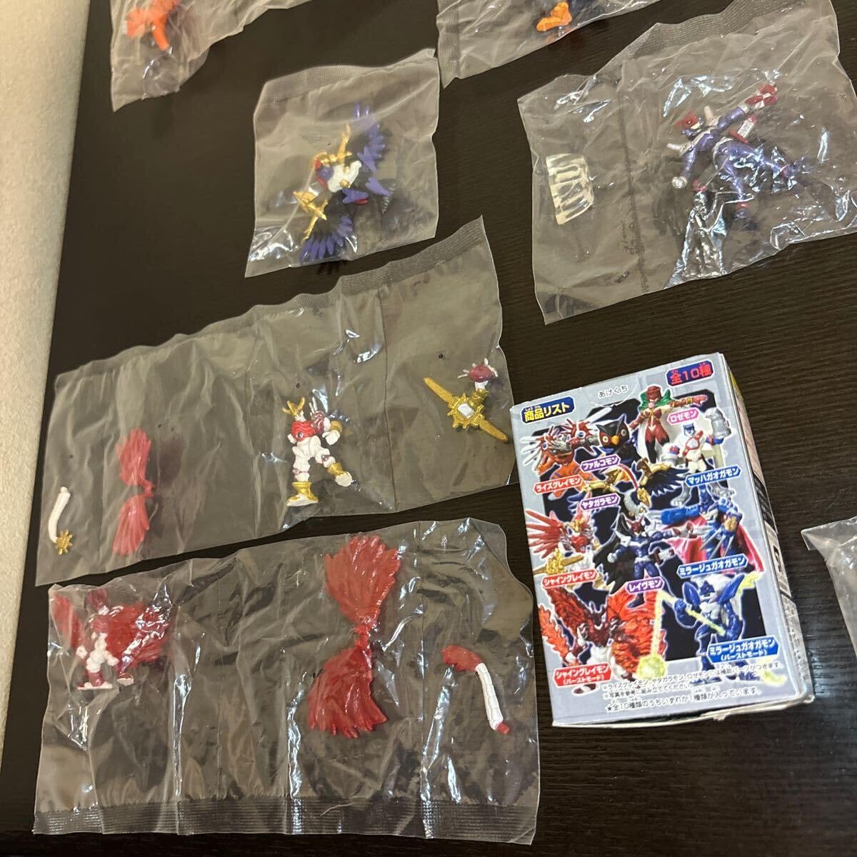 Amazon.co.jp: デジモン セイバーズ フィギュア コレクション BURST 全