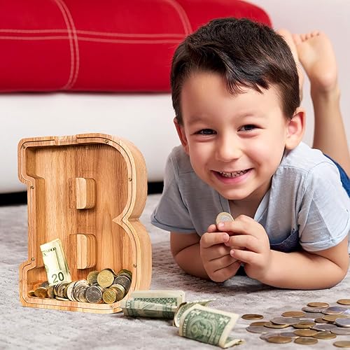 Miniatura 264 de SummiDate Alcancía de madera con nombre, niños y niñas, tamaño grande, letras alfabeto A-Z, monedas y billetes, inicial en cubierta transparente