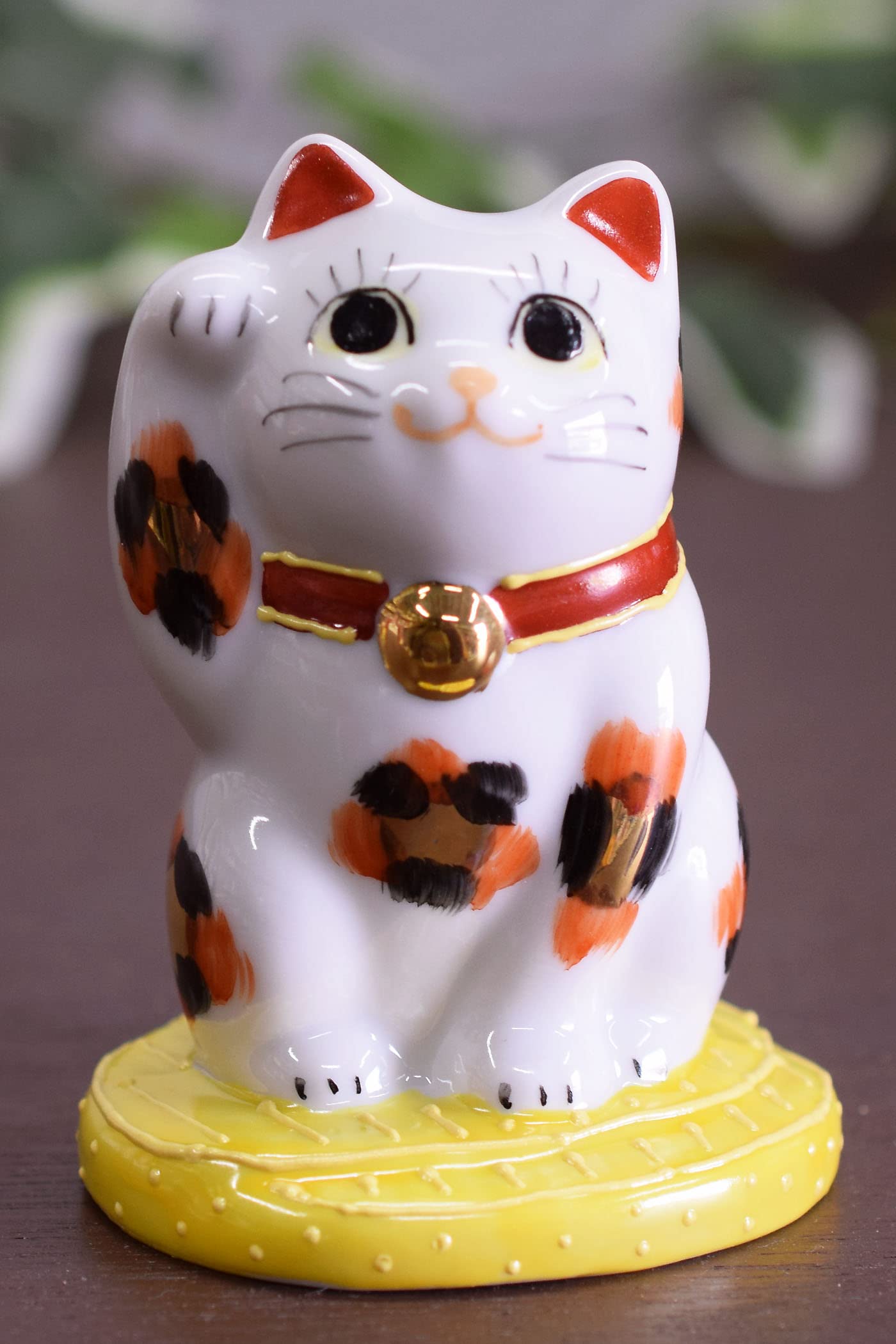 招き猫 九谷焼き 磁器 人形 置物 オブジェ 縁起物 商売繁盛 