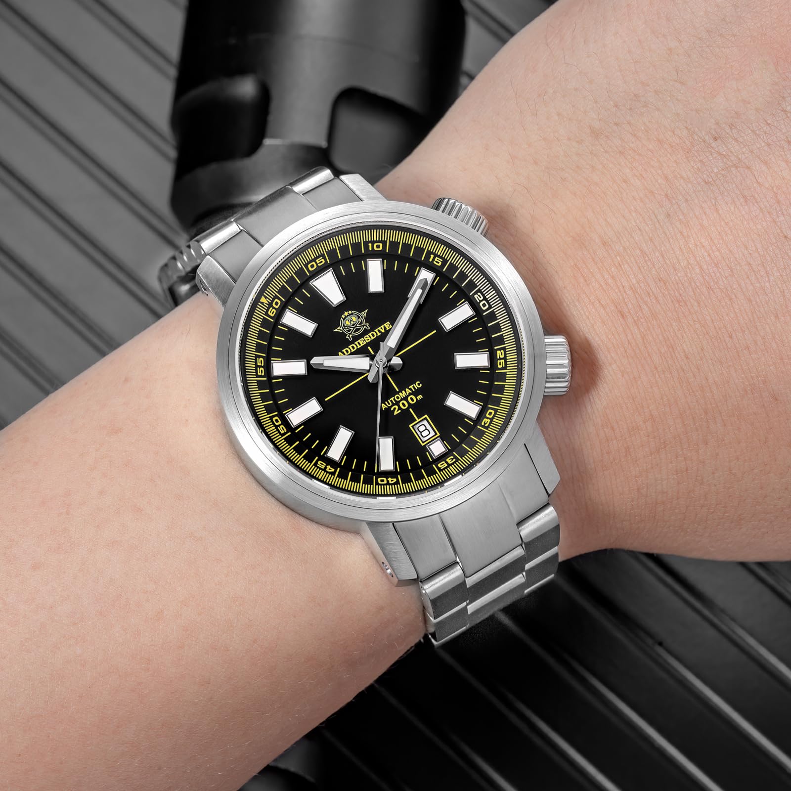 ADDIESDIVE 42 mm męski mechaniczny zegarek do nurkowania z obrotowym wewnętrznym bezelem, mechanizm 8215, wodoodporność do 200 m, BGW9, świecące szkło szafirowe, AD2093