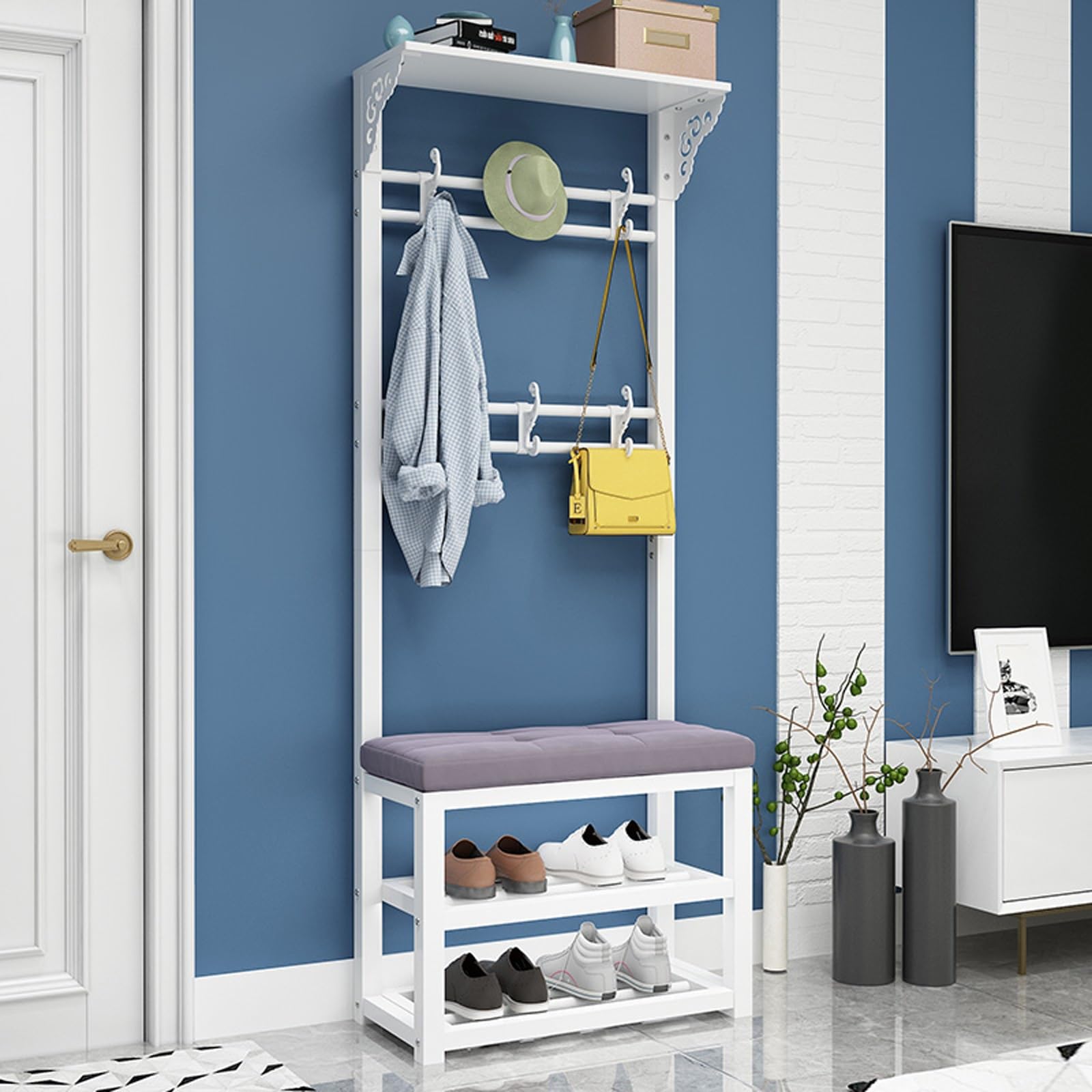 Meuble porte-manteau gain de place pour optimiser les petits couloirs étroits