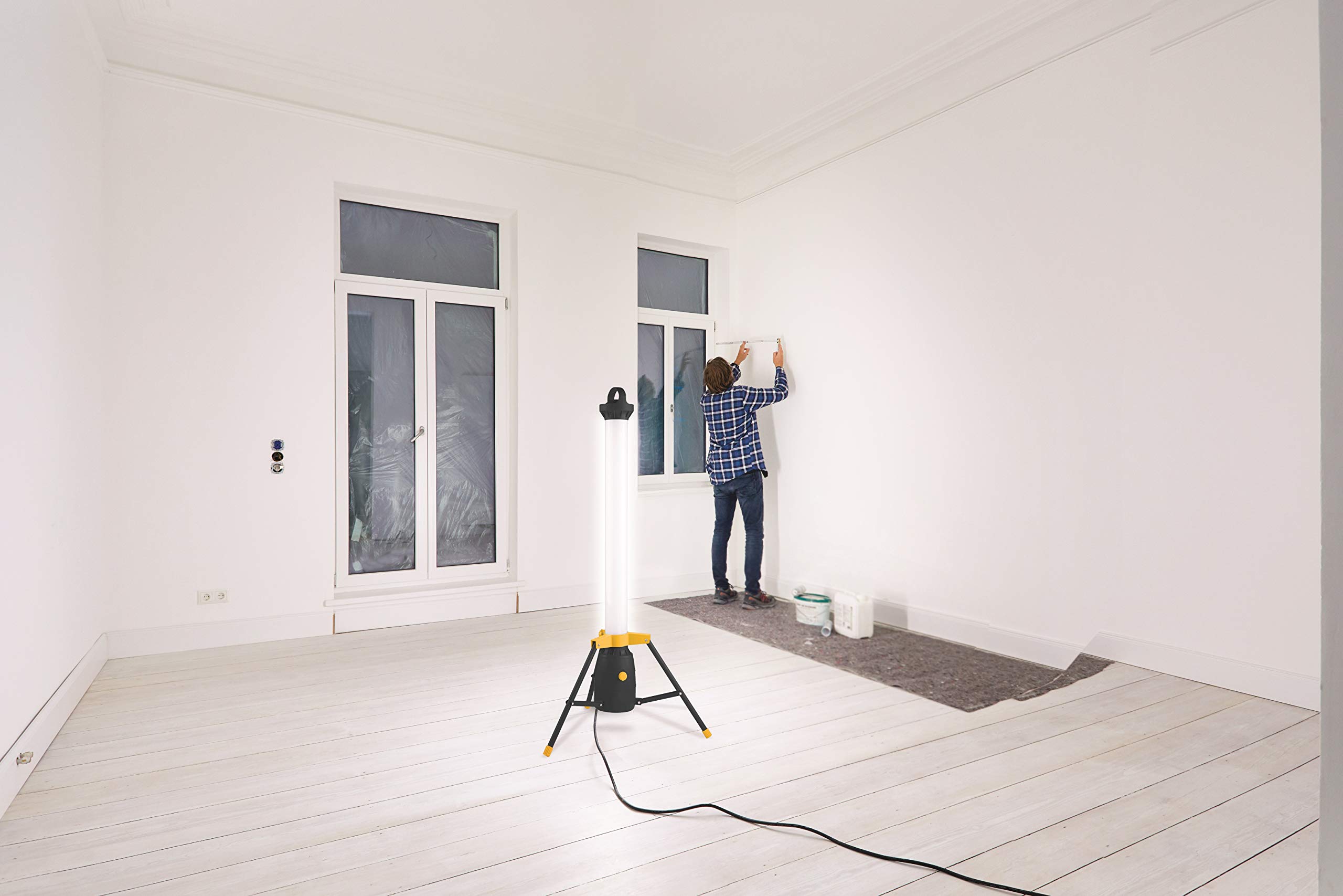 Northpoint LED wieża reflektor budowlany reflektor roboczy 360° 50W 110cm wysokości 5000K barwa światła białe światło dzienne współczynnik oddawania barw Ra > 90 ściemniania