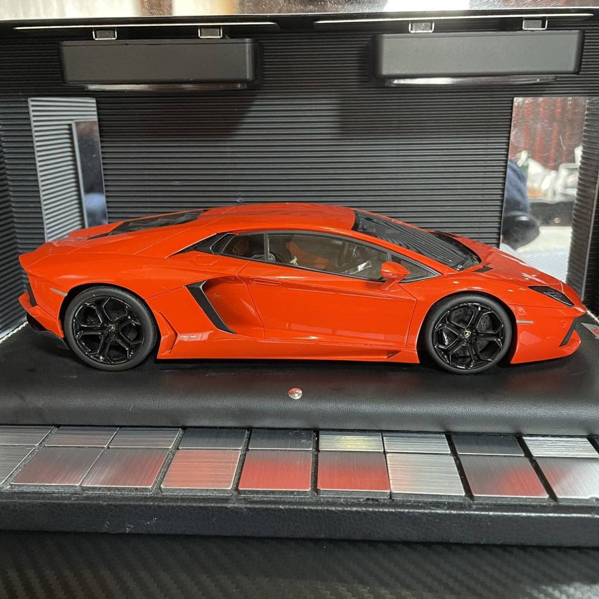 Amazon | MRコレクション 1/18 ランボルギーニ アヴェンタドール